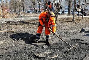 Аварийный ремонт дорог начался во Владивостоке